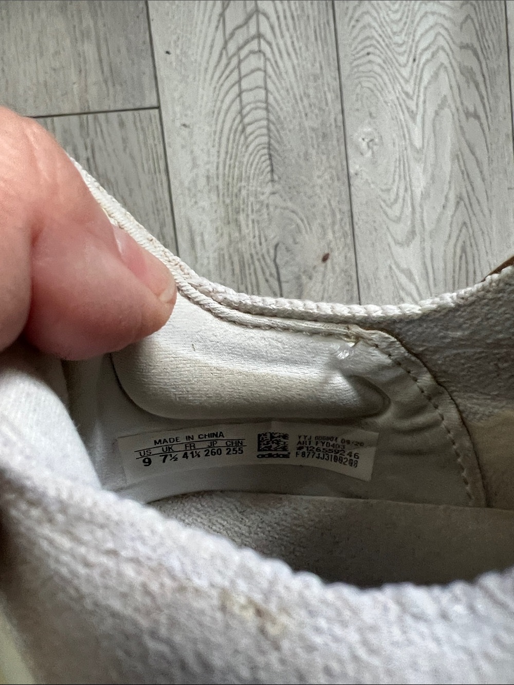 adidas Women's Cream and Pale Yellow Athletic Sneakers! Super comfortable ! - Picture 5 of 5